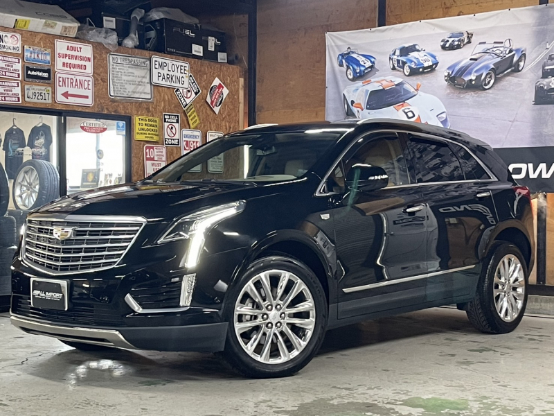 キャデラック XT5 クロスオーバー　プラチナム　AWD　ユーザー様下取車　CUE　パノラマ　新車法人1オーナー